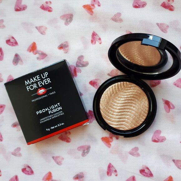 MAKE UP FOR EVER: Pro Light Fusion Highlighter in shade #02 - Picture 2 of 16